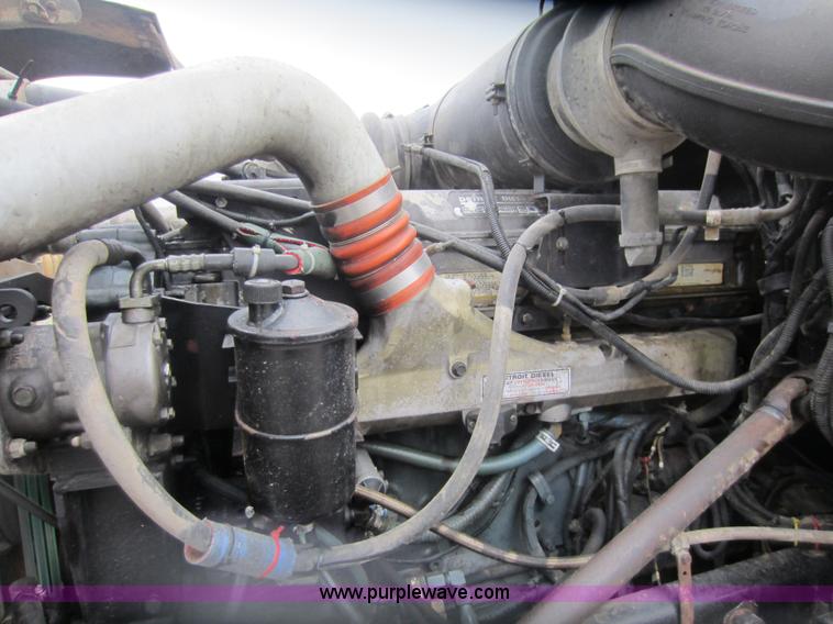 image for item C5394 1998 Peterbilt 377 semi truck