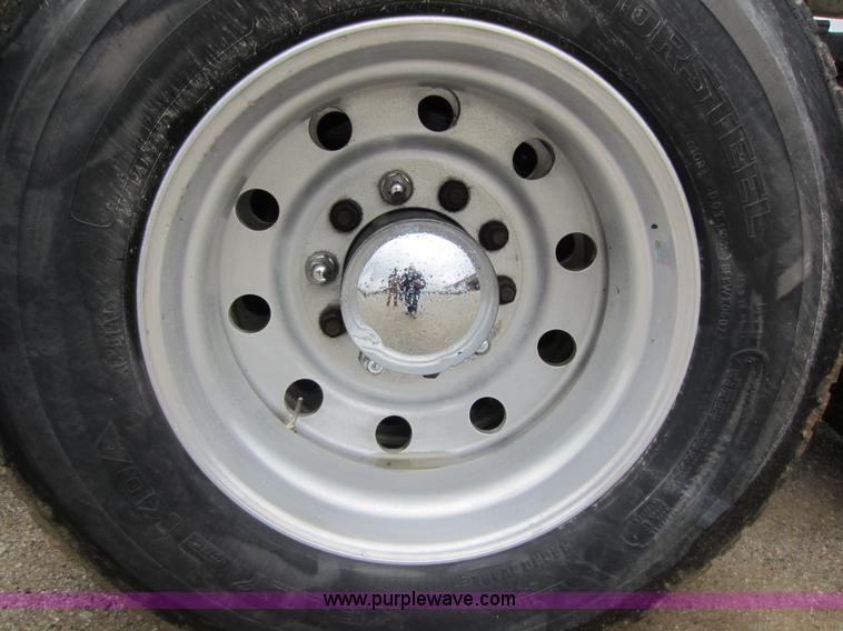 image for item C5394 1998 Peterbilt 377 semi truck