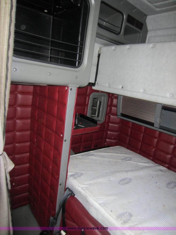 image for item C5394 1998 Peterbilt 377 semi truck