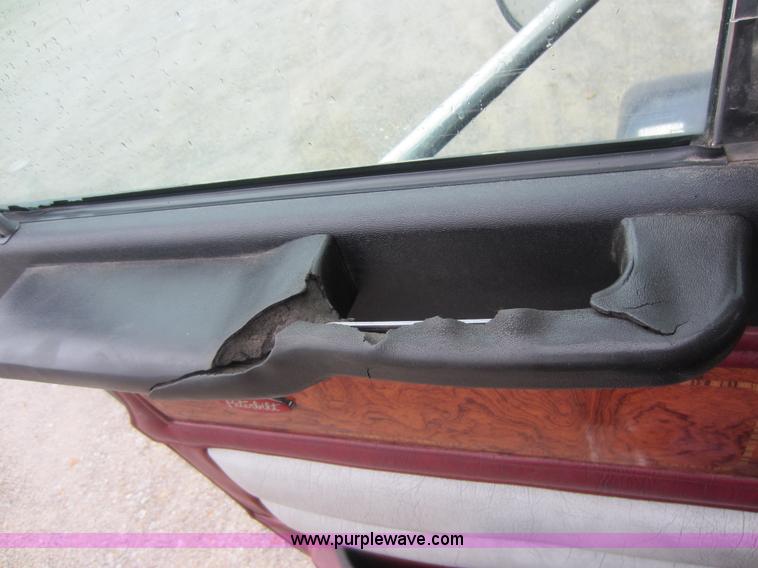 image for item C5394 1998 Peterbilt 377 semi truck