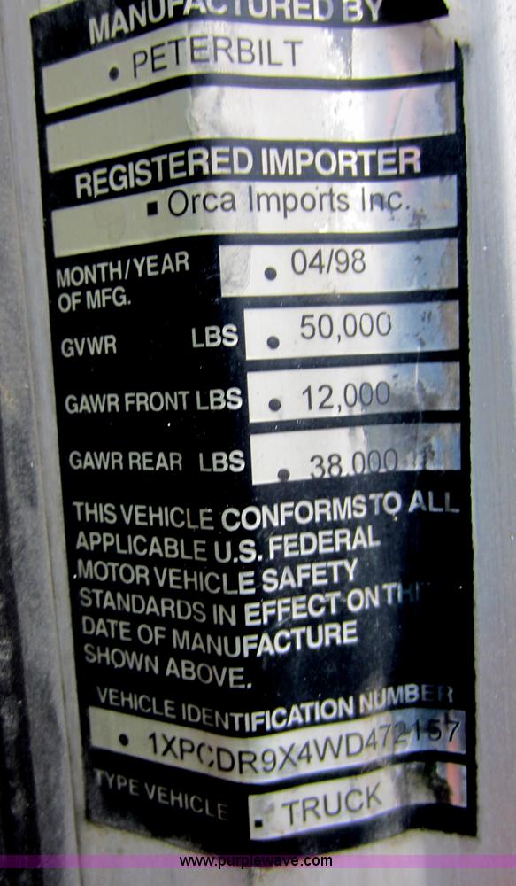 image for item C5394 1998 Peterbilt 377 semi truck