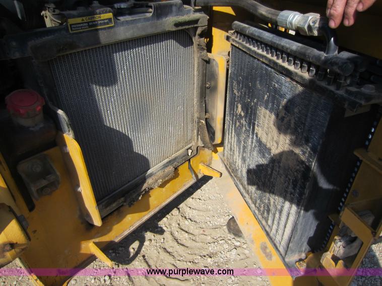 image for item C5418 2005 John Deere 320 skid steer