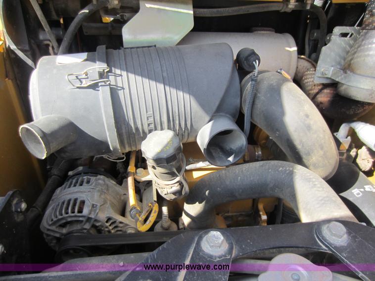 image for item C5418 2005 John Deere 320 skid steer