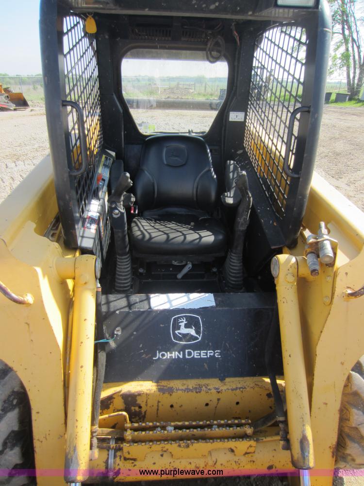 image for item C5418 2005 John Deere 320 skid steer