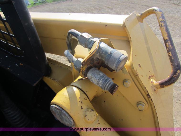 image for item C5418 2005 John Deere 320 skid steer