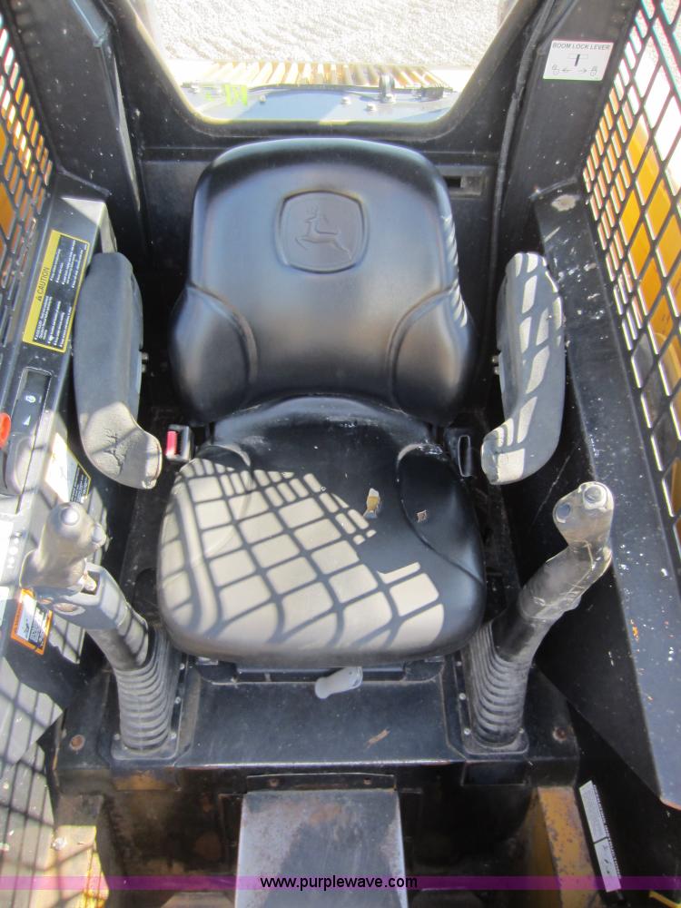 image for item C5418 2005 John Deere 320 skid steer