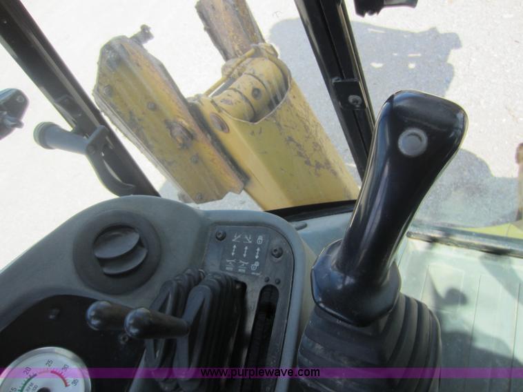 image for item C5433 2002 Caterpillar 420D IT backhoe