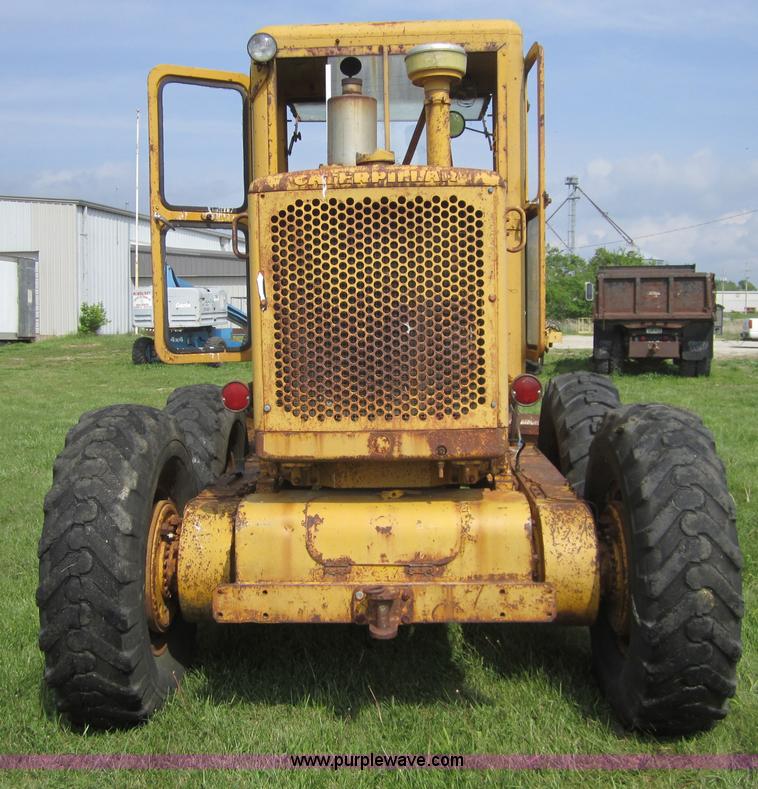 image for item C5439 1963 Caterpillar 12 motor grader