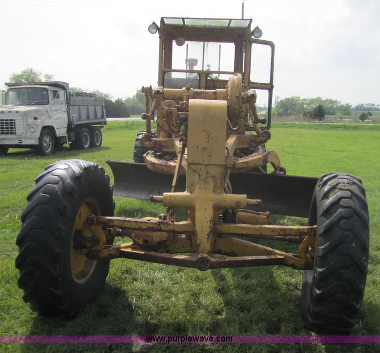 image for item C5439 1963 Caterpillar 12 motor grader