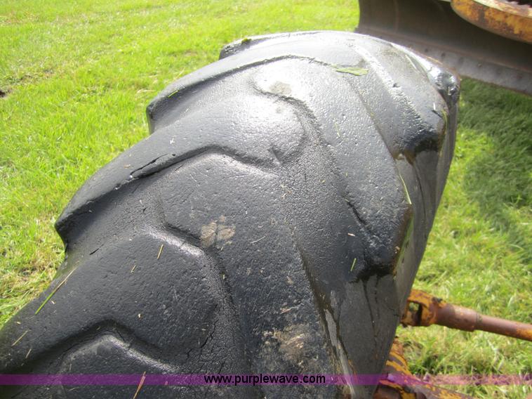 image for item C5439 1963 Caterpillar 12 motor grader