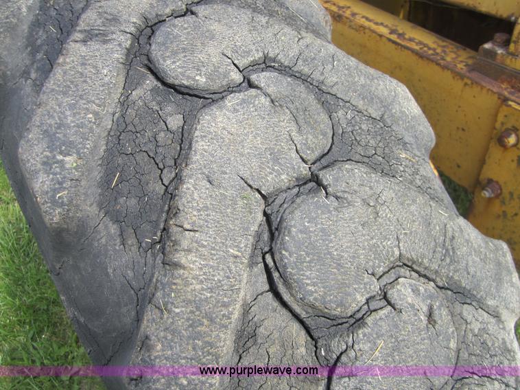 image for item C5439 1963 Caterpillar 12 motor grader