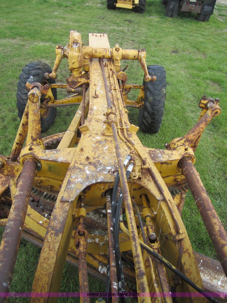 image for item C5439 1963 Caterpillar 12 motor grader