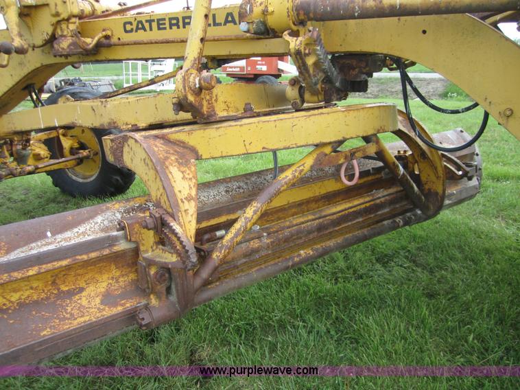 image for item C5439 1963 Caterpillar 12 motor grader