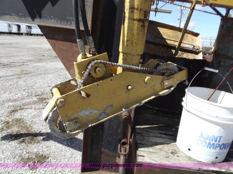 image for item D3737 Gomaco C450 bridge deck concrete finisher