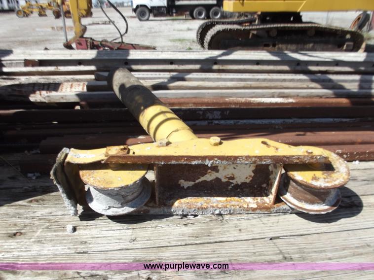 image for item D3737 Gomaco C450 bridge deck concrete finisher
