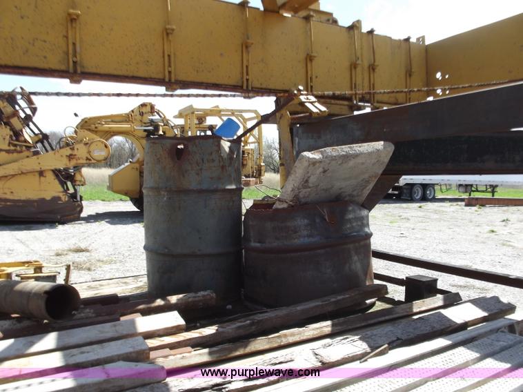 image for item D3737 Gomaco C450 bridge deck concrete finisher