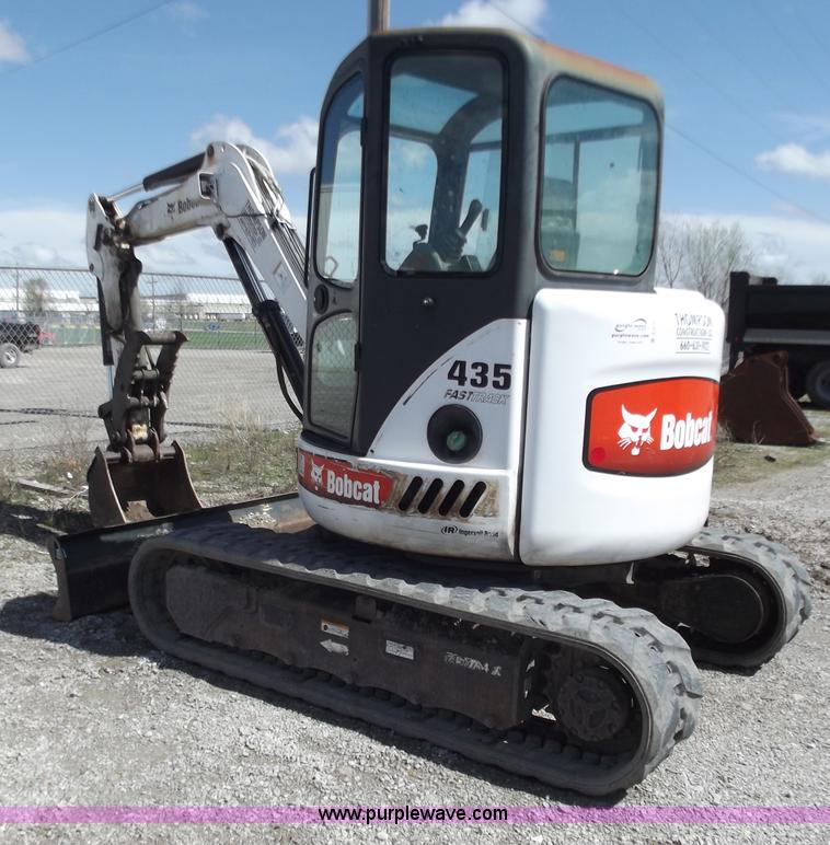 image for item D3738 2006 Bobcat 435 FastTrack compact excavator