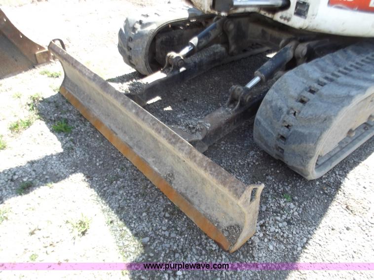 image for item D3738 2006 Bobcat 435 FastTrack compact excavator