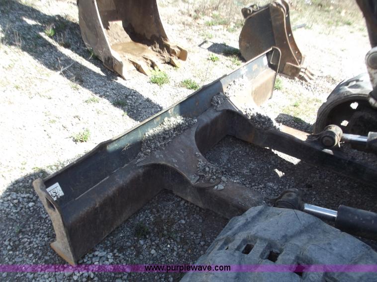 image for item D3738 2006 Bobcat 435 FastTrack compact excavator