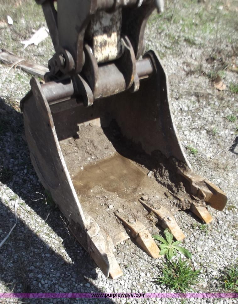 image for item D3738 2006 Bobcat 435 FastTrack compact excavator