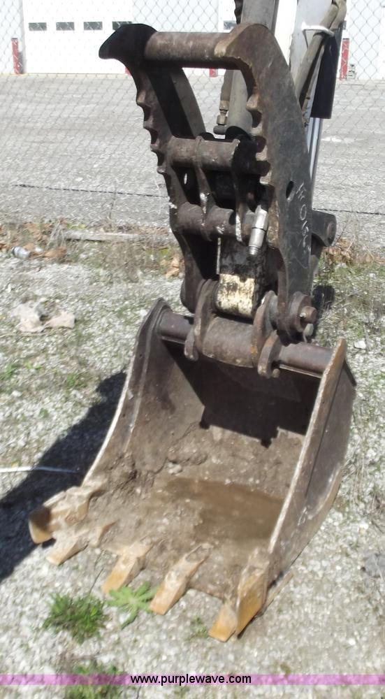 image for item D3738 2006 Bobcat 435 FastTrack compact excavator