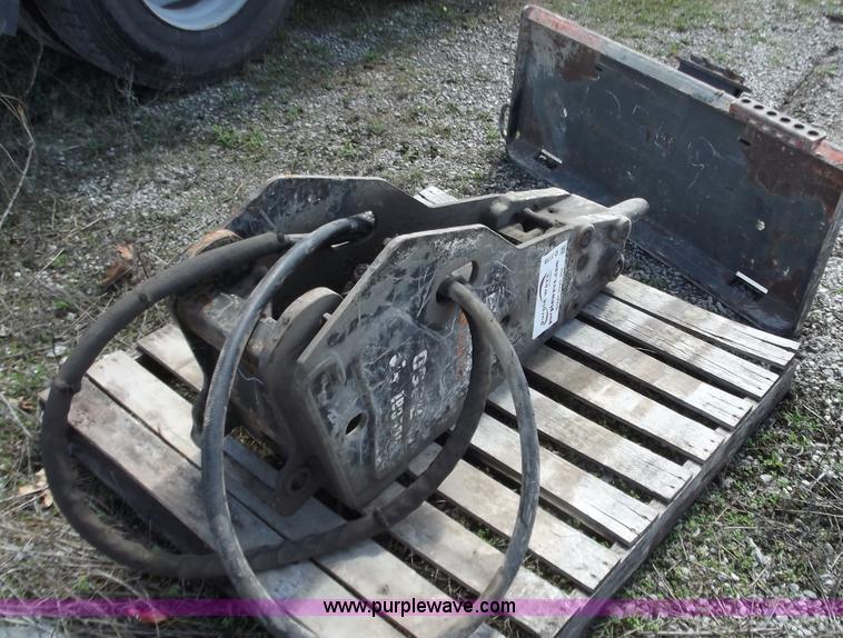 image for item D3739 Bobcat B950 breaker