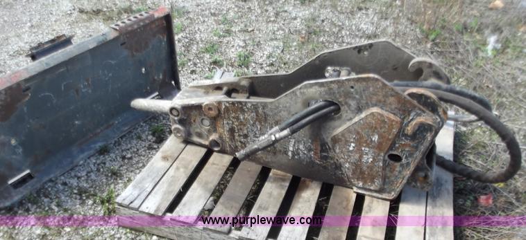 image for item D3739 Bobcat B950 breaker