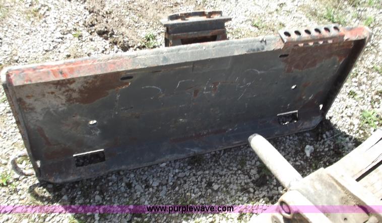 image for item D3739 Bobcat B950 breaker