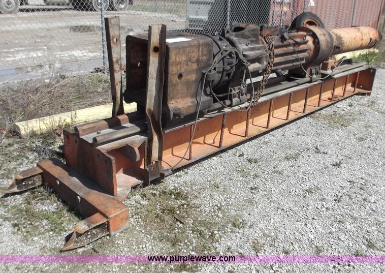 image for item D3740 Del-Mag D12 pile hammer