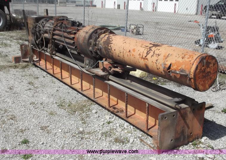 image for item D3740 Del-Mag D12 pile hammer