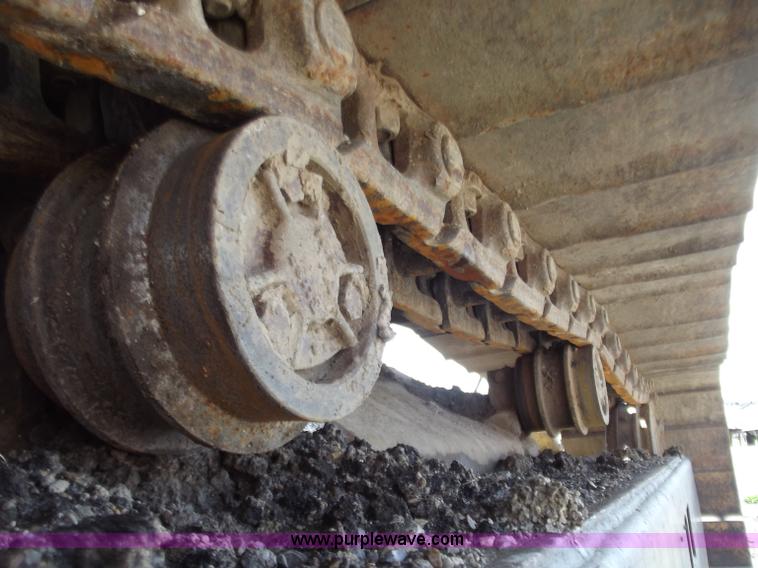 image for item D3742 1988 Case 880C excavator with tilt option