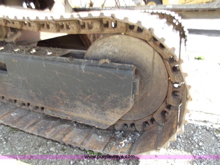 image for item D3742 1988 Case 880C excavator with tilt option