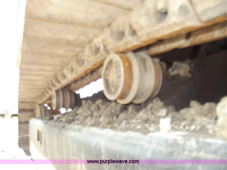 image for item D3742 1988 Case 880C excavator with tilt option