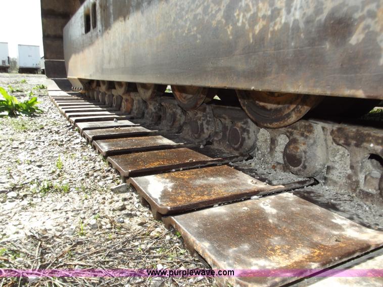 image for item D3742 1988 Case 880C excavator with tilt option