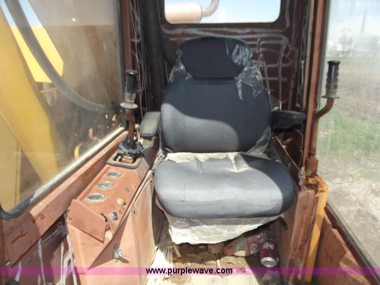 image for item D3742 1988 Case 880C excavator with tilt option