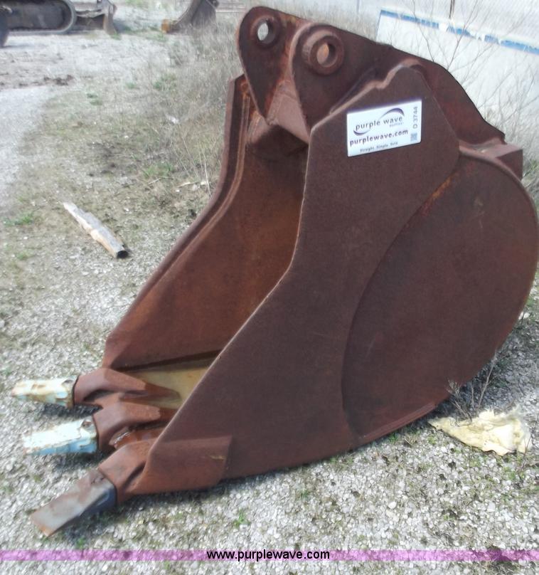 image for item D3744 22"W excavator bucket