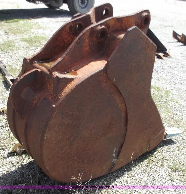 image for item D3744 22"W excavator bucket