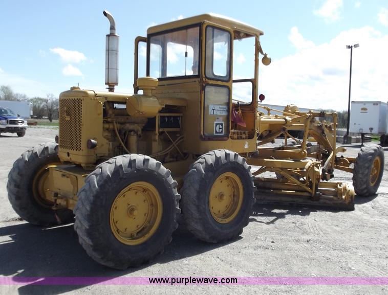 image for item D3747 1970 Caterpillar 112F motor grader