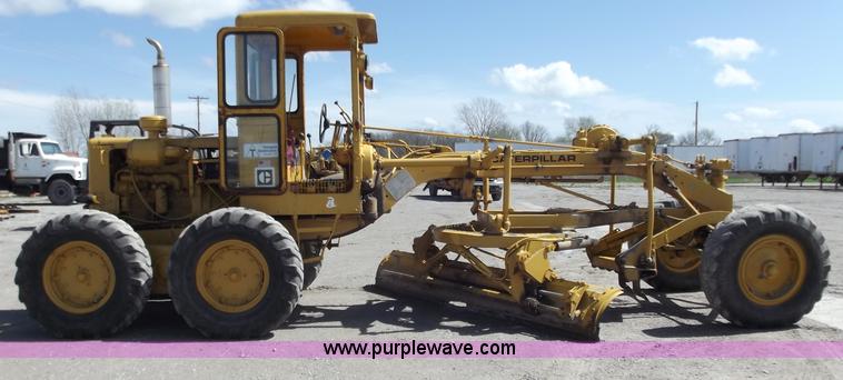 image for item D3747 1970 Caterpillar 112F motor grader