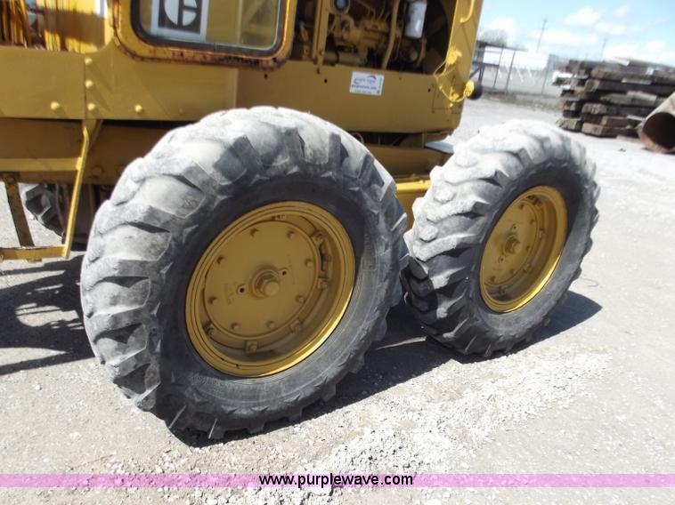 image for item D3747 1970 Caterpillar 112F motor grader