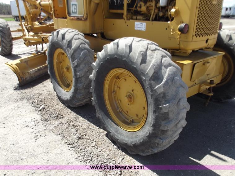 image for item D3747 1970 Caterpillar 112F motor grader