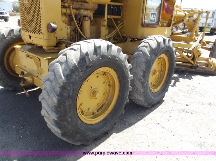 image for item D3747 1970 Caterpillar 112F motor grader