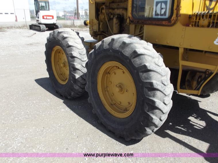 image for item D3747 1970 Caterpillar 112F motor grader