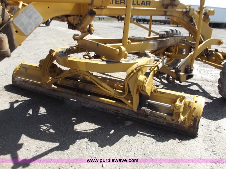 image for item D3747 1970 Caterpillar 112F motor grader