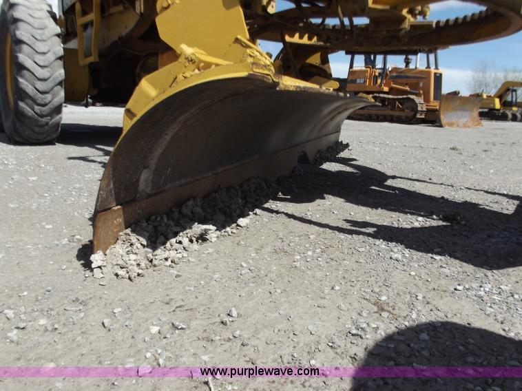 image for item D3747 1970 Caterpillar 112F motor grader