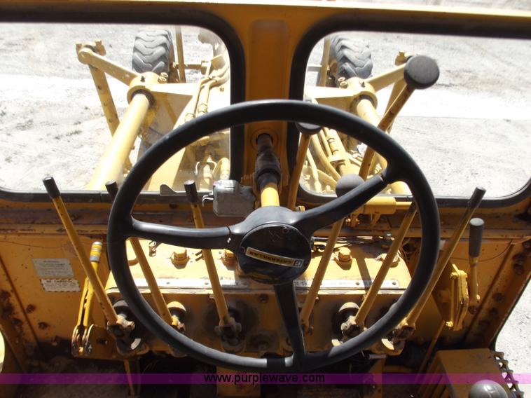 image for item D3747 1970 Caterpillar 112F motor grader