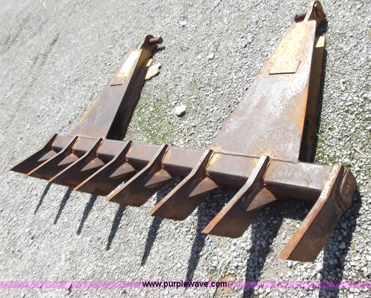 image for item D3748 USA root rake attachment