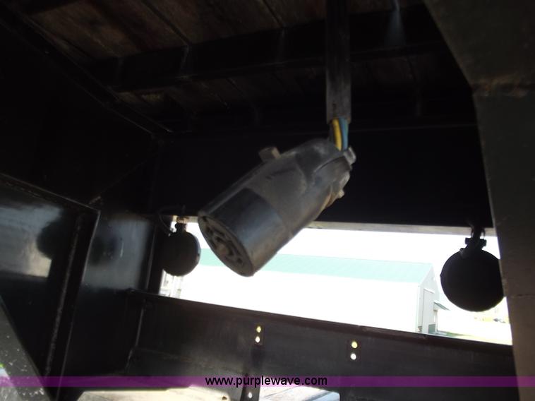 image for item D3849 2006 Rolls Rite 30KHD 42' gooseneck trailer