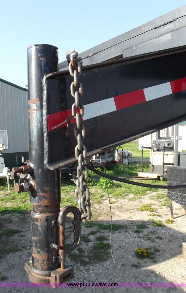 image for item D3849 2006 Rolls Rite 30KHD 42' gooseneck trailer