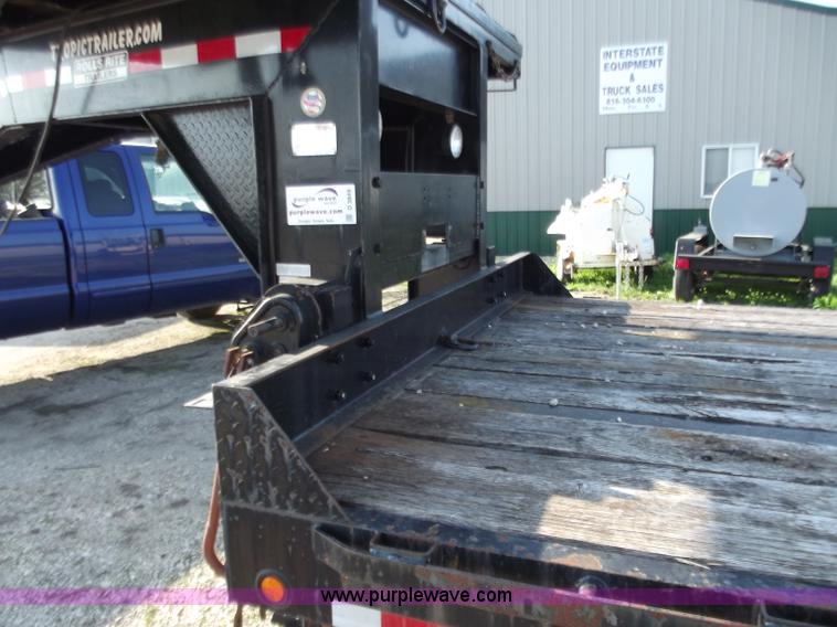 image for item D3849 2006 Rolls Rite 30KHD 42' gooseneck trailer